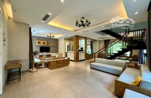 cho thuê biệt thự đơn lập vinhomes riverside đủ nội thất, 4pn. giá: 52tr/tháng. lh: 