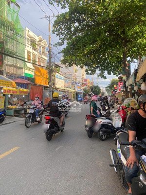 bán nhà mặt tiền đường đông hưng thuận 2 - ngay chợ cây sộp - 5,7m x 23m - 11 tỷ 500