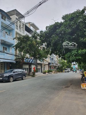 bán nhà khu aeon bình tân kinh doanh - 72m2 5 tầng. tặng nội thất gỗ giá 12.5 tỷ tl