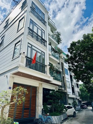 chính chủ bán liền kề bộ công an gần hồ định công, 54m2 - 5 tầng thang máy, giá 16.9 tỷ