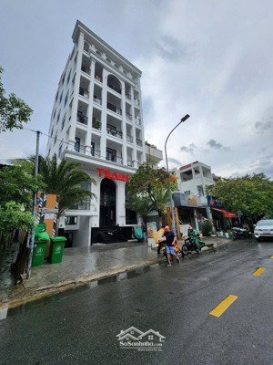 bán lô đất mặt tiền quốc hương, q.2 - 10.5x40m, nhà c4, xd hầm + 7 tầng, mđ 75% h. số 5 - 65 tỷ