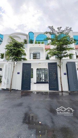 nhà liền kề mới xâytrung tâm thị trấn long thành