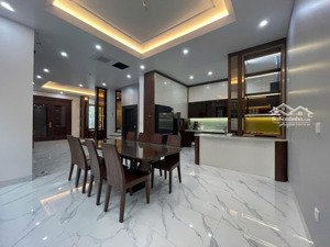 bán nhà mặt phố, vũ phạm hàm - diện tích 75m x 5 tầng thang máy - mt5m giá 37 tỷ có thương lượng.