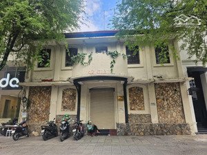 nhà giá tốt nằm ngay mặt tiền đường thi sách phường bến nghé quận 1