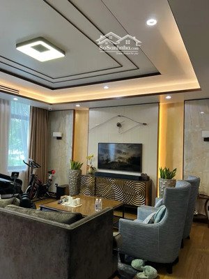 bán gấp biệt thự 3 tầng tại tân cảng, 260 tỷ, 275m2, bình thạnh, hcm