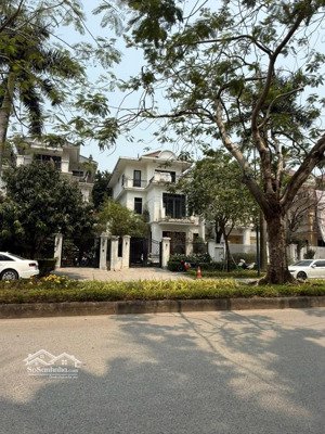 chào bán 4 căn biệt thự đẹp nhất nhì khu đô thị linh đàm - giá bán liên hệ : 