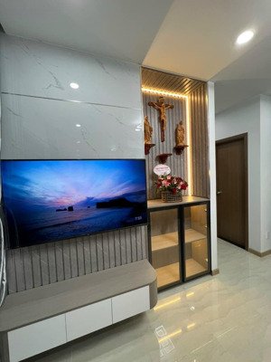 chính chủ cần bán căn góc 63 mét, 2pn, 2wc, sổ hồng