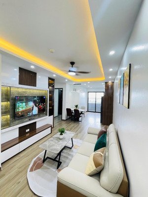 căn hộ tầng 10! căn hộ hiếm hoi tầng đẹp tại hh3a linh đàm - 70m2 cần bán