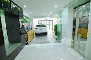 chính chủ bán nhà giá ngộp 4tỷ120/76,8m2 cho thuê 25triệu. phạm ngọc thạch- võ thị sáu- quận3