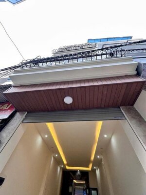 HOT: NHÀ MẶT ĐƯỜNG KIẾN HƯNG (KINH DOANH SẦM UẤT) – CÓ THANG MÁY – TRUNG TÂM HÀ ĐÔNG!