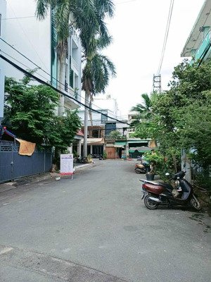 chỉ 5,2 tỷ - nhà mới 4 tầng - 65m2 - hẻm 7m - hương lộ 2 - bình tân giáp tân phú, ngã tư bốn xã