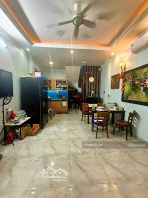 lê quang đạo chỉ 7,5 tỷ! có ngay nhà dân xây 38m 2 thoáng ,full đồ gần mặt phố kinh doanh sầm uất