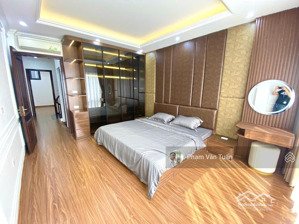 hiếm! nhà cực đẹp 51m2x5t đầy đủ nội thất. ôtô tránh cách chỉ 10m, cạnh hồ tây lộng gió phố xuân la