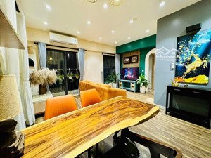 mời thuê căn 2pn 1wc 58m2 đủ đồ view sân golf toà sky 1 ecopark. hl ạ