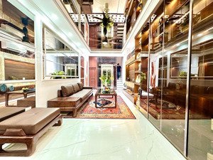 cần bán nhà ba đình chỉ 18 tỷ có ngay cực phẩm diện tích: 52m2 - 6 tầng - mặt tiền 4.6m