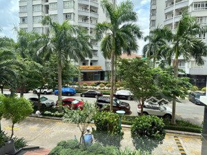 4 tỷ850-căn hộ him lam tầng 1- 90m2-2pn- nội thất đầy đủ.