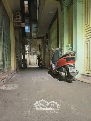 nhà dân xây tôn đức thắng, 4t, 38m2, mt rộng thoáng, ngõ thông, gần hồ. giá: 6.9 tỷ