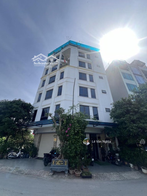 bán trong 7 ngày giá 15.8 tỷ đg mậu lương xd70m2 x 6 tầng thang máy, view thẳng công viên, kd,oto