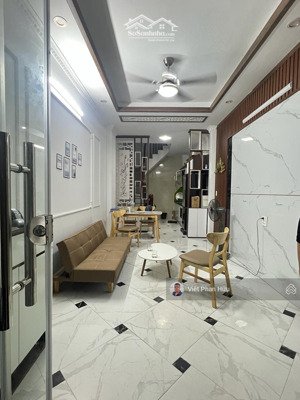 bán nhà đội cấn ba đình, thoáng trước và sau, ba gác đỗ cửa, 40m2*3t.