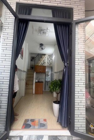 bán nhà 616/5 cmt8, f11, q3(phường mới: nhiêu lộc)