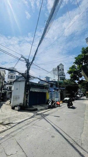 chủ cần tiền! bán gấp căn nhà lô góc, mặt tiền kinh doanh, dt 70m2. tại p10, tân bình