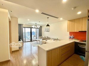 em minh ngọc cần bán căn 79m2,2pn+1 view hồ thoáng tại sky park residence, cầu giấy.cam kết ko ảo