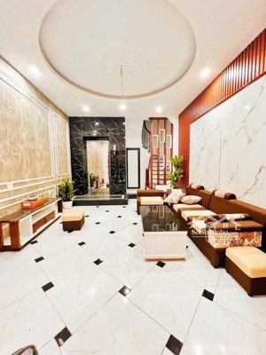 (ảnh thật, giá thật) bán nhà phân lô vip thang máy ngõ phố trại cá trương định giá nhỉnh 12 tỷ