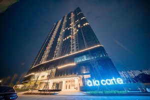 2,5 tỷ - chính chủ bán căn 1 ngủ 56m rộng nhất toà b alacarte hạ long