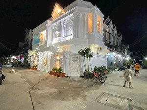 bán nhà mặt phố tại huỳnh tấn phát, nhà bè, 5,39 tỷ, 71 m2, góc thông thoáng ,nhà nhiều cửa sổ.