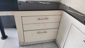 cần cho thuê căn hộ thái 1&2 99m 3 ngủ 2 toilet ít nội thất 9tr cọc 1 thể ,