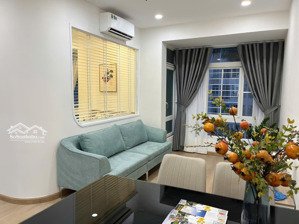 cần cho thuê gấp căn hộ sky garden, nhà đẹp, mới 100%. lh: em hằng