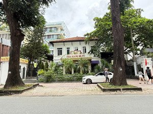 cho thuê nhà mặt tiền 34 trần quốc thảo vị trí đẹp trung tâm quận 3, 1 trệt 1 lầu, nhận nhà ngay