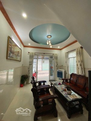 giá 4tỷ2 - bán nhà phường nam nha trang mặt tiền đường ô tô 6,5m (đường chế lan viên)