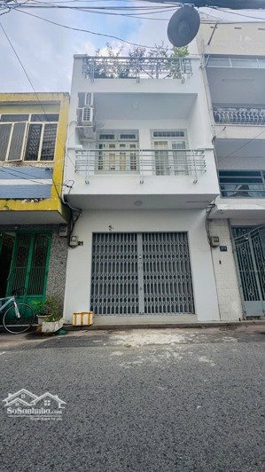 bán nhà 21 đường số 7 p4.q4.dt:4x8m,giá:7.7tỷ(3 lầu)