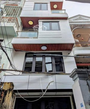 bán nhà phố hàng kênh về đầu tư làm homestay