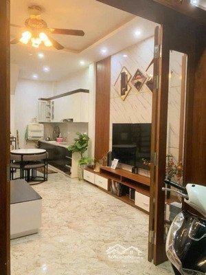 bán nhà phố nguyễn sơn - long biên - nhà đẹp - ô tô thông - 32m2 - 5 tầng - giá chỉ 8.68 tỷ.