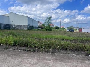 bán 1 số lô đất tại khu đấu giá hồng tiến dom 19 lô 40, dt 96m2 hướng đông