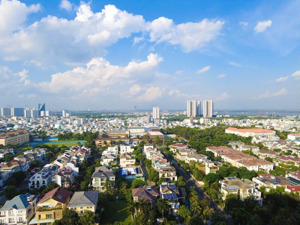 bán ch nam phúc pmh q7. 3pn, tầng cao view công viên, nhà đẹp. lh: phượng