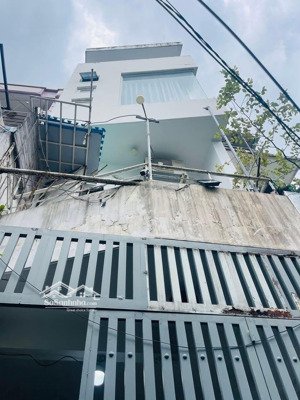 hạ giá 800tr bán căn hộ dịch vụ 5 tầng đang khai thác 70 triệu/ tháng, dòng tiền hơn 800tr/năm