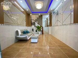 Bán nhà mặt tiền kinh doanh Sư Vạn Hạnh phường 12 quận 10, DT: 4.5x20m, 3 lầu, giá 35.9 tỷ