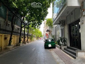 bá.n gấp nhà đẹp như khách sạn 5* - phố hoàng văn thái - thang máy - ô tô - s 45m2, giá 14.7 tỷ