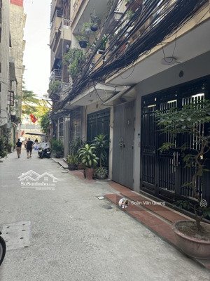 bán nhà hoàng cầu, khu phân lô, gần oto, dt 45m2 _ mt 5m _ 5 tầng _ giá 13,4 tỷ.