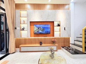 nhà đẹp full nt nguyen dinh chinh sát q1 chỉ 4.85 tỷ