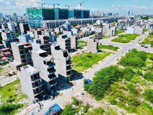 bán đất tđc 226 lê lai 48m2 giá 93 tr/m2.di chuyển 2 phút ra đảo vũ yên