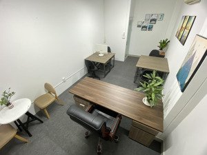 văn phòng 7,3 triệu cho 8-10 người, 25m2 sẵn bàn ghế, vào làm ngay