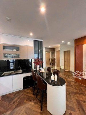 chủ nhà cần bán gấp căn hộ một phòng ngủ diện tích năm mốt mét vuông vuông