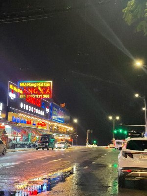 bán nhà đẹp cách biển mỹ khê 250m - ngay sát trục chính nguyễn văn thoại - rẻ nhất thị trường