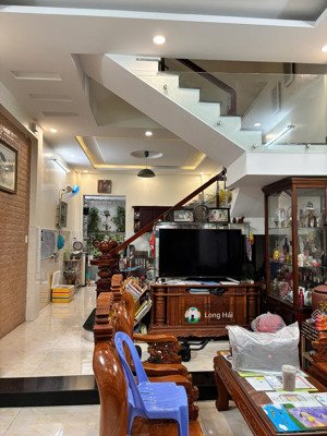 hot! [4x18m] 5 tầng mới ngay phạm văn bạch chỉ nhỉnh 8 tỷ