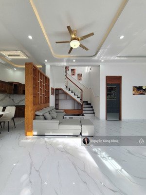 bán nhà 2mt, hoàn công, sân ô tô, phòng ngủ dưới, gần cầu đồng nai 1,5km, p. tân vạn, biên hòa