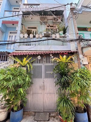 bán nhà 2 tầng vừa ở vừa kd nhỏ , hxh , 40m2 , gần văn cao -sát tân phú , nhỉnh 4 tỷ